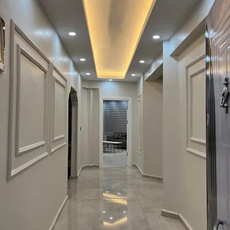Luxury In Center *